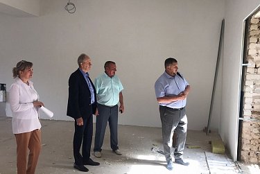 В селе Ташла ремонтируют культурные объекты